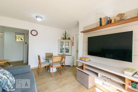 Sala de apartamento para alugar com 2 quartos, 72m² em Vila Olímpia, São Paulo