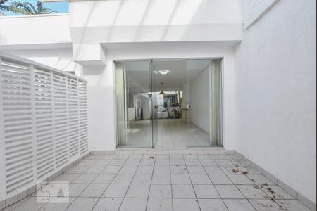 Entrada Casa de casa à venda com 3 quartos, 360m² em Vila Cruzeiro, São Paulo