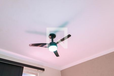 Sala de apartamento à venda com 2 quartos, 70m² em Pilares, Rio de Janeiro