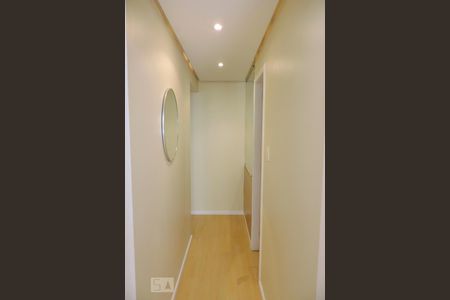 Corredor de apartamento para alugar com 2 quartos, 65m² em Centro, Florianópolis