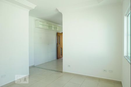 Sala de casa à venda com 2 quartos, 65m² em Jardim Hercilia, São Paulo