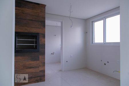 Cozinha de apartamento à venda com 3 quartos, 165m² em Passo da Areia, Porto Alegre
