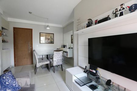 sala de apartamento para alugar com 2 quartos, 52m² em Taquara, Rio de Janeiro