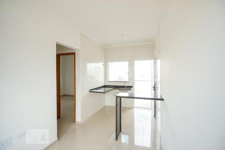 Sala e cozinha de apartamento para alugar com 2 quartos, 62m² em Chácara Seis de Outubro, São Paulo