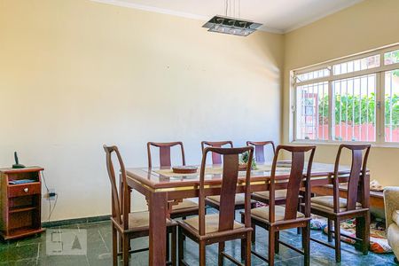 Sala de casa à venda com 4 quartos, 300m² em Vila Nogueira, Campinas