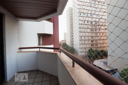 Varanda da sala de apartamento para alugar com 3 quartos, 122m² em Centro, Ribeirão Preto