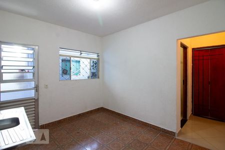 Cozinha de casa para alugar com 1 quarto, 30m² em Jardim Bom Clima, Guarulhos