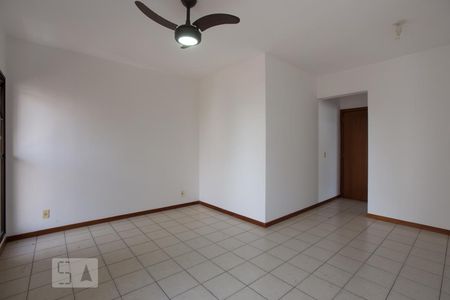 Sala de apartamento para alugar com 2 quartos, 74m² em Centro, Ribeirão Preto