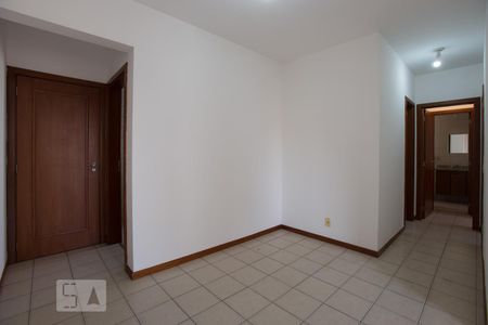 Sala de apartamento para alugar com 2 quartos, 74m² em Centro, Ribeirão Preto