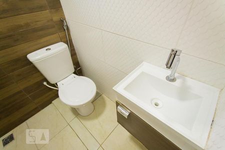Banheiro  de casa para alugar com 1 quarto, 45m² em Vila Moraes, São Paulo