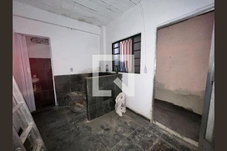 Sala/Quarto de kitnet/studio para alugar com 1 quarto, 24m² em Gardênia Azul, Rio de Janeiro