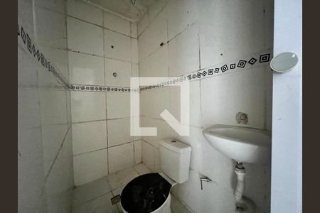 banheiro de kitnet/studio à venda com 1 quarto, 30m² em Gardênia Azul, Rio de Janeiro