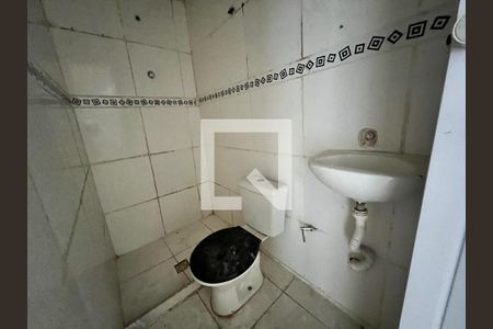 banheiro de kitnet/studio à venda com 1 quarto, 30m² em Gardênia Azul, Rio de Janeiro