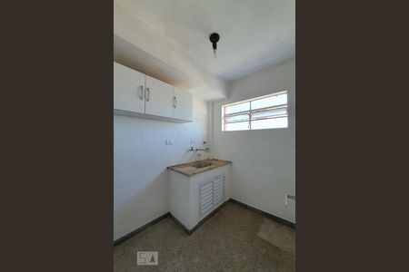 Cozinha de kitnet/studio para alugar com 1 quarto, 32m² em Liberdade, São Paulo