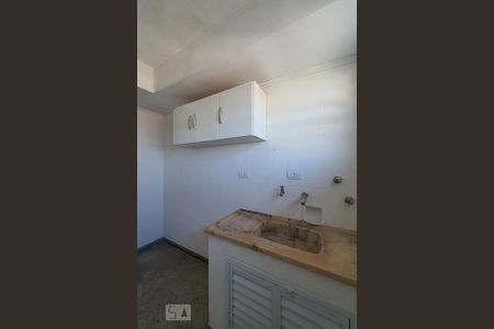 Cozinha de kitnet/studio para alugar com 1 quarto, 32m² em Liberdade, São Paulo