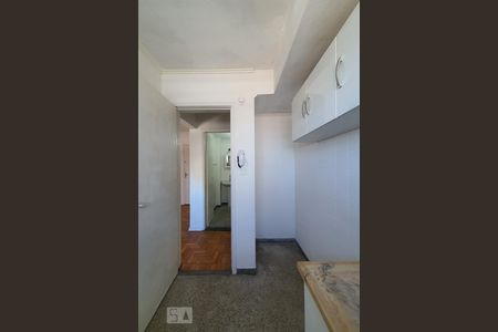 Cozinha de kitnet/studio para alugar com 1 quarto, 32m² em Liberdade, São Paulo