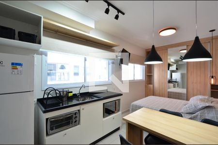 Sala/Cozinha de kitnet/studio para alugar com 1 quarto, 22m² em Vila Clementino, São Paulo