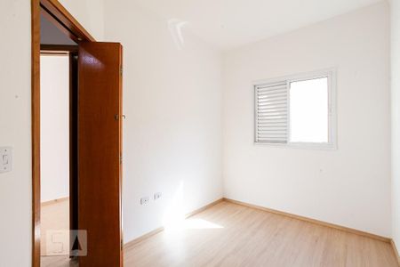 Quarto 2 de apartamento para alugar com 2 quartos, 51m² em Vila Alpina, Santo André