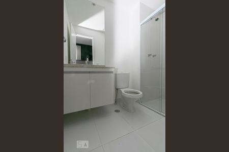 Banheiro de kitnet/studio para alugar com 1 quarto, 25m² em Belenzinho, São Paulo