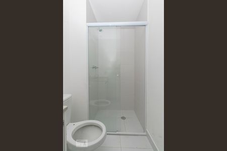 Banheiro de kitnet/studio para alugar com 1 quarto, 25m² em Belenzinho, São Paulo