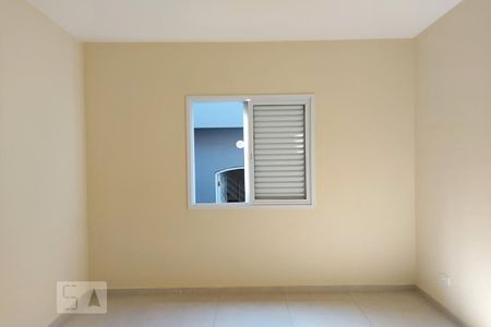Quarto 1 de casa para alugar com 2 quartos, 70m² em Santa Maria, Osasco