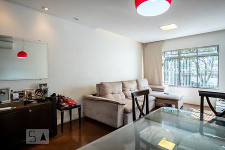 Sala de casa à venda com 3 quartos, 250m² em Vila Cleonice, São Paulo