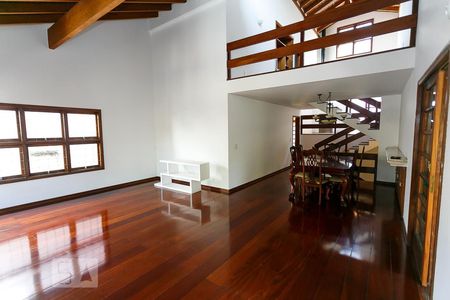 Casa à venda com 380m², 3 quartos e 4 vagasSala 1
