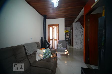 Sala de casa para alugar com 4 quartos, 120m² em Humaitá, Porto Alegre