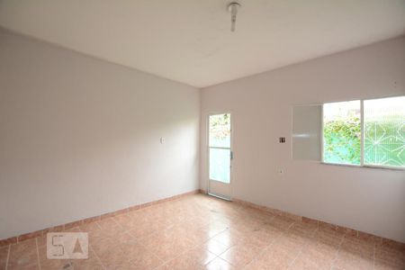 Sala/Quarto de casa para alugar com 1 quarto, 30m² em Irajá, Rio de Janeiro