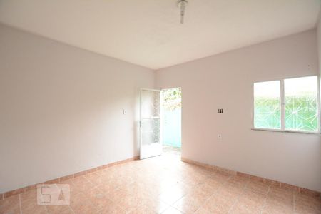 Sala/Quarto de casa para alugar com 1 quarto, 30m² em Irajá, Rio de Janeiro