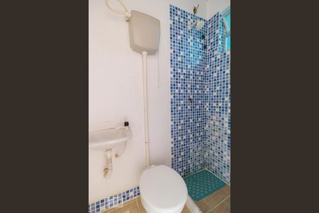 Banheiro de apartamento para alugar com 1 quarto, 45m² em Taquara, Rio de Janeiro