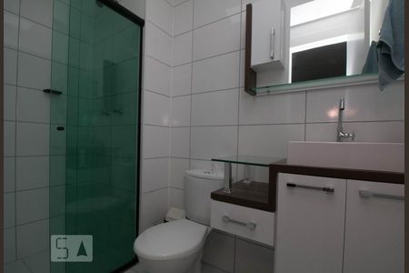 Banheiro de kitnet/studio para alugar com 1 quarto, 34m² em Vila Prudente, São Paulo