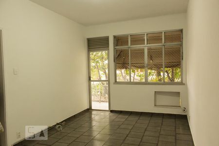 Sala de apartamento para alugar com 2 quartos, 90m² em Irajá, Rio de Janeiro