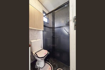 Banheiro 1 de casa à venda com 3 quartos, 495m² em Harmonia, Canoas