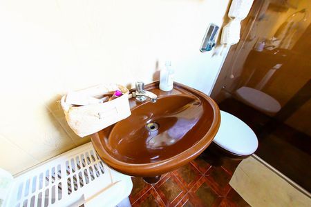 Casa para alugar com 248m², 6 quartos e 6 vagas Casa para alugar com 248m², 6 quartos e 6 vagasBanheiro da Suite 2