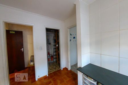 Casa para alugar com 248m², 6 quartos e 6 vagas Casa para alugar com 248m², 6 quartos e 6 vagasQuarto de Serviço