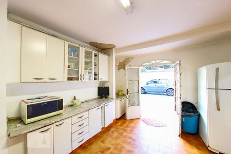 Casa para alugar com 248m², 6 quartos e 6 vagas Casa para alugar com 248m², 6 quartos e 6 vagasCozinha