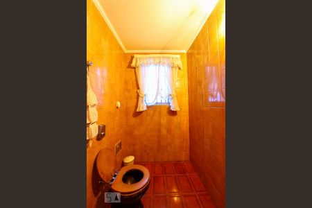 Casa para alugar com 248m², 6 quartos e 6 vagas Casa para alugar com 248m², 6 quartos e 6 vagasBanheiro