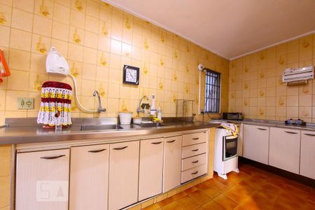 Casa para alugar com 248m², 6 quartos e 6 vagas Casa para alugar com 248m², 6 quartos e 6 vagasCozinha