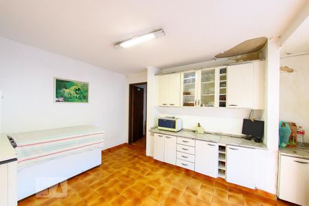 Casa para alugar com 248m², 6 quartos e 6 vagas Casa para alugar com 248m², 6 quartos e 6 vagasCozinha