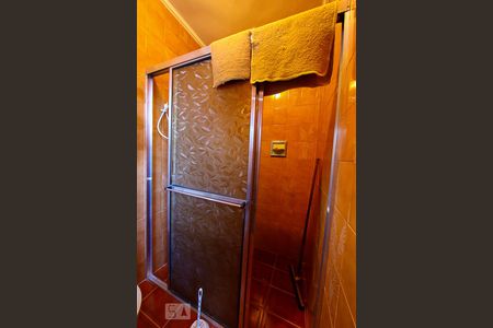 Casa para alugar com 248m², 6 quartos e 6 vagas Casa para alugar com 248m², 6 quartos e 6 vagasBanheiro da Suite 1