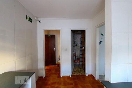 Casa para alugar com 248m², 6 quartos e 6 vagas Casa para alugar com 248m², 6 quartos e 6 vagasQuarto de Serviço