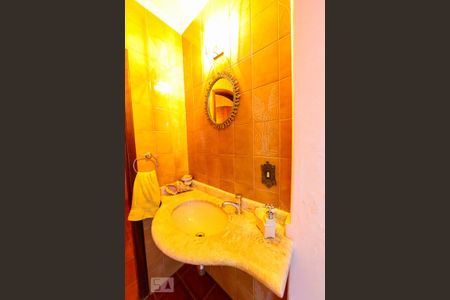 Casa para alugar com 248m², 6 quartos e 6 vagas Casa para alugar com 248m², 6 quartos e 6 vagasBanheiro