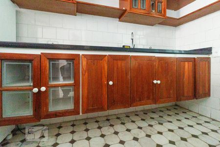 Apartamento para alugar com 54m², 1 quarto e sem vaga Apartamento para alugar com 54m², 1 quarto e sem vagaCozinha - Armários