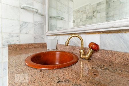 Apartamento para alugar com 54m², 1 quarto e sem vaga Apartamento para alugar com 54m², 1 quarto e sem vagaBanheiro da Suíte - Pia