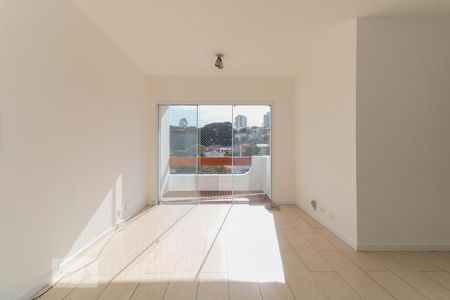 Sala de apartamento para alugar com 3 quartos, 87m² em Vila Madalena, São Paulo