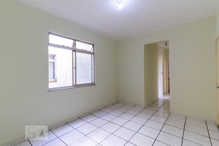 Apartamento à venda com 65m², 2 quartos e 1 vagaSala