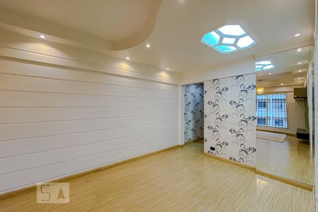 Sala de apartamento para alugar com 2 quartos, 75m² em Vila Marieta, São Paulo