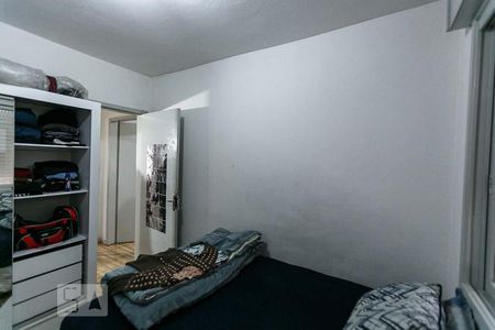 Quarto 2 de apartamento para alugar com 2 quartos, 60m² em Camaquã, Porto Alegre