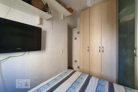 Quarto 2 de apartamento para alugar com 2 quartos, 49m² em Vila Firmiano Pinto, São Paulo